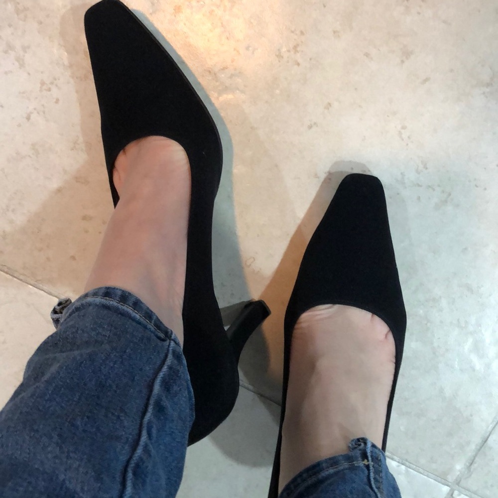 Stuart Weitzman Black Silk Heels Size 7.5 women’s